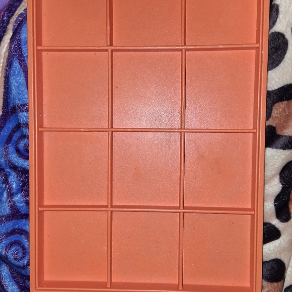 New Display Box - Picture 3 of 5